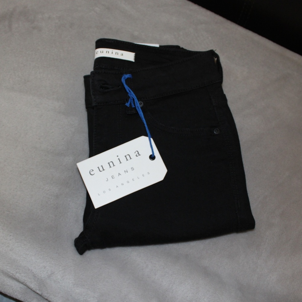 Never Worn High Rise Skinny Crop Jeans